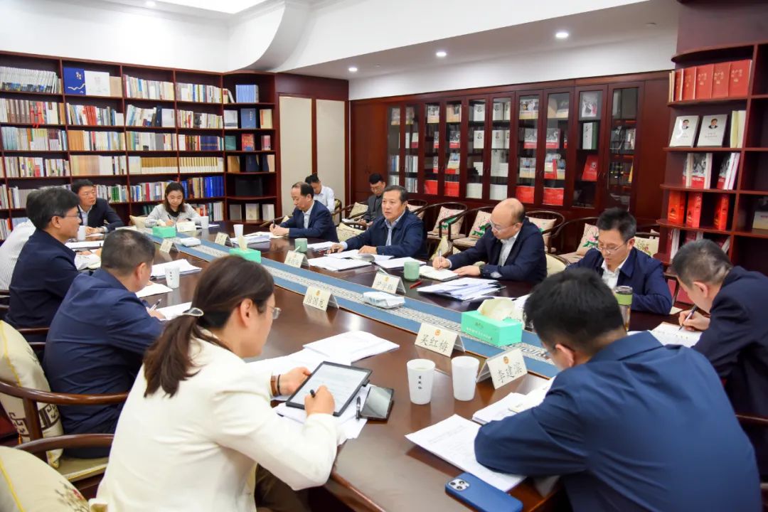 省政協(xié)習近平新時代中國特色社會主義思想學習座談小組召開第一季度學習座談會.jpg