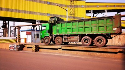 砂石企業固定車輛如何設計無人值守稱重系統方案？